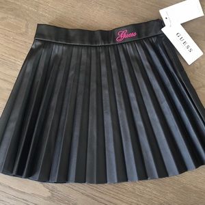 Guess Toddler pleated mini skirt